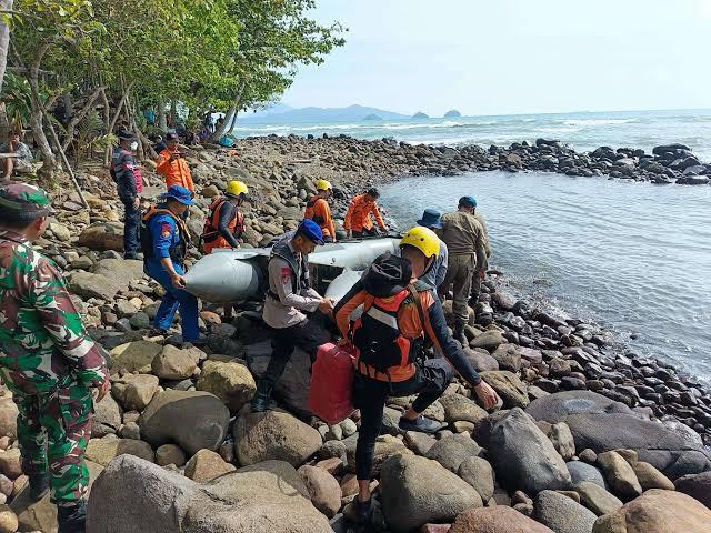 Bermain di Pantai Lampung Selatan 8 Anak Tenggelam, 3 Meninggal Dunia 1 Hilang
