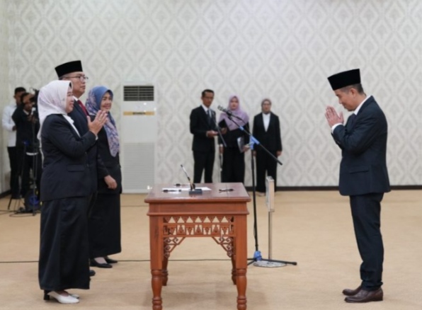 Rektor  Unila Melantik 13 Pejabat Administrator dan Pengawas