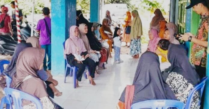 Pemerintah Pekon Pugung Melaya Salurkan Bantuan Beras Pada 221 KPM 