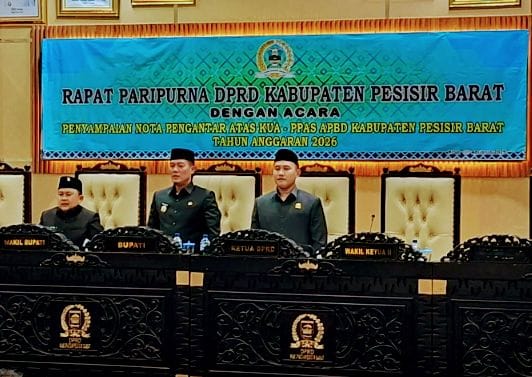 Rapat Paripurna DPRD Pesibar Agenda Penyampaian Nota Pengantar KUA-PPAS APBD 2026