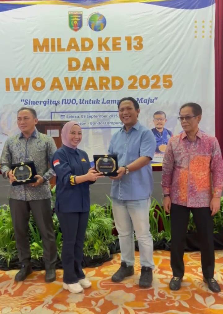 Bung Iqbal Ardiansyah Raih Penghargaan Pemuda Inspiratif di IWO Award 2025