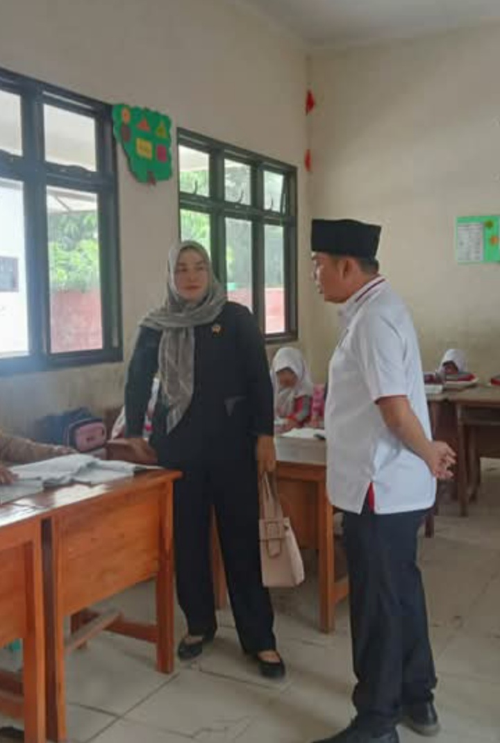 Ketua Komisi-III Gelar Sidak di SD Negeri 38 Krui Pesisir Barat